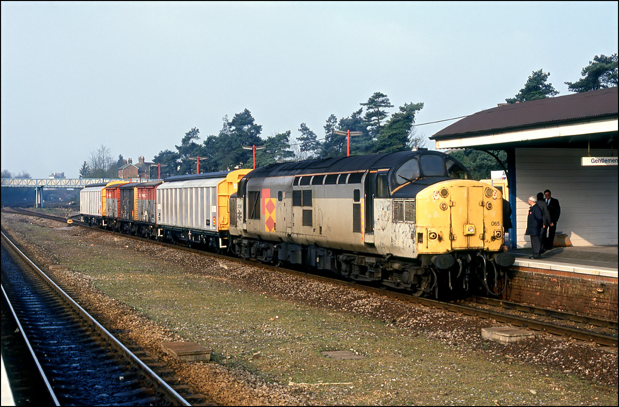 37065 at Andover